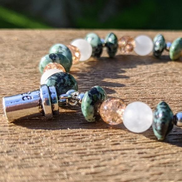 🟢Espresso Yourself Gemstone Stretch Bracelet 7" - Picture 5 of 8